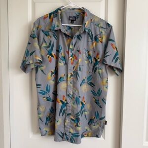 Patagonia Men's Shirt Parrot Print Button Down Cotton XL